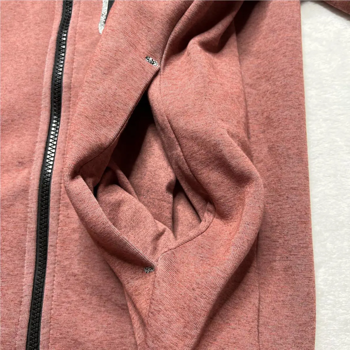 Nike clothing - Red 4