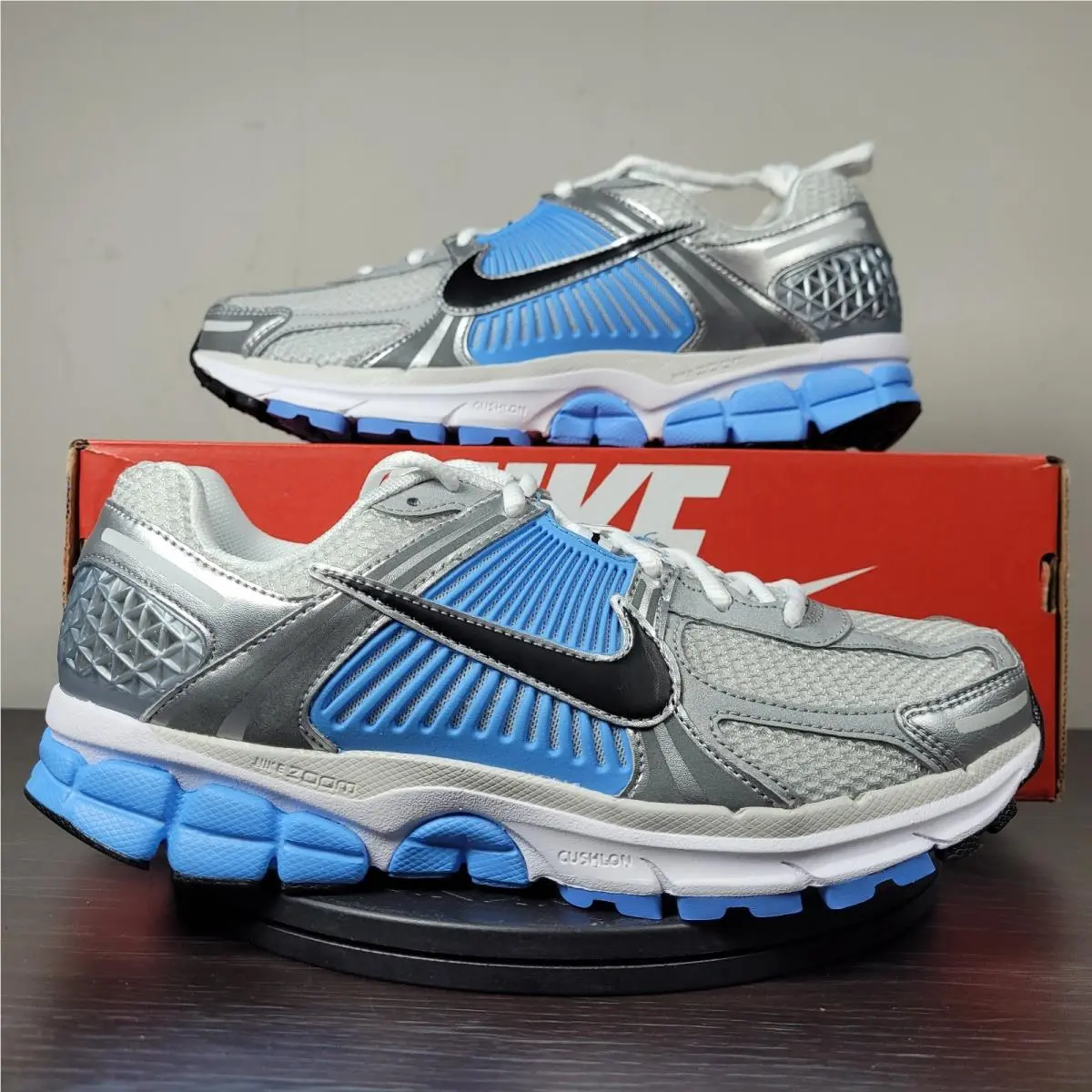 Zoom Vomero 5 Sneaker Running Shoes Blue Silver FJ4151 101 Men`s Sz 8.5 by Nike