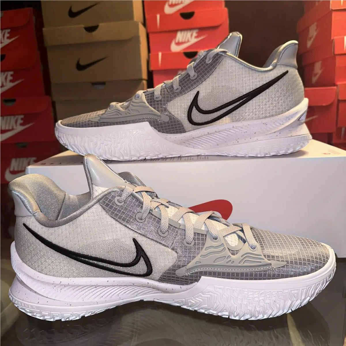 Nike shoes - Nike Kyrie 4 - Kyrie - DM5041-002 - SILVER/WHITE 0