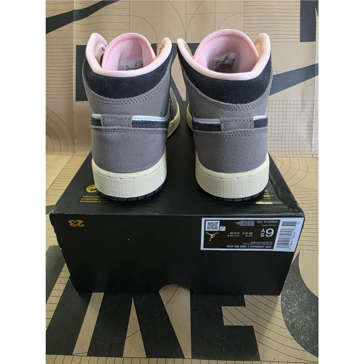 Nike shoes - Air Jordan 1 Mid SE - HQ2014-100 - Gray 2
