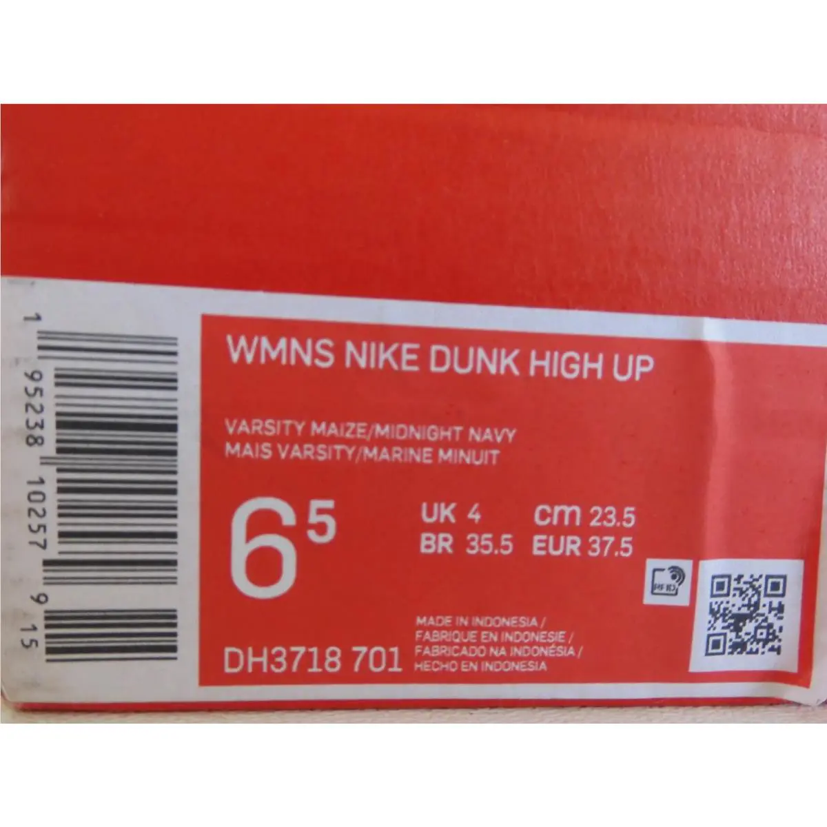 Nike shoes - Nike Dunk High - Dunk High - Yellow (UPC: 195238102579) 3