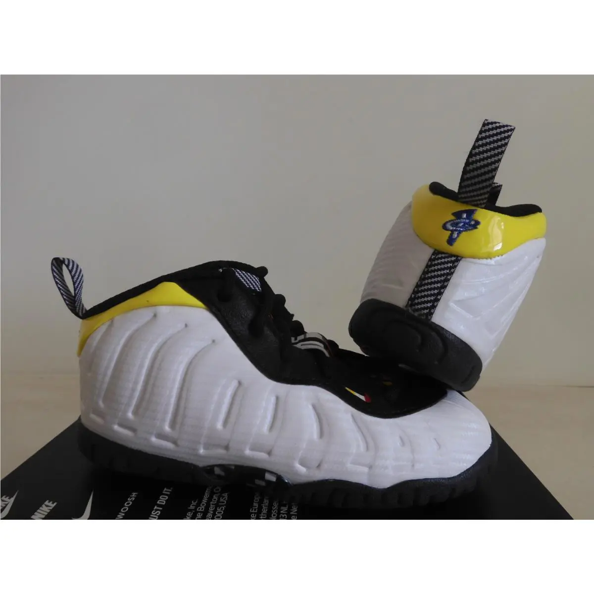 Nike shoes - Nike Foamposite - Foamposite - White (UPC: 194957949939) 0