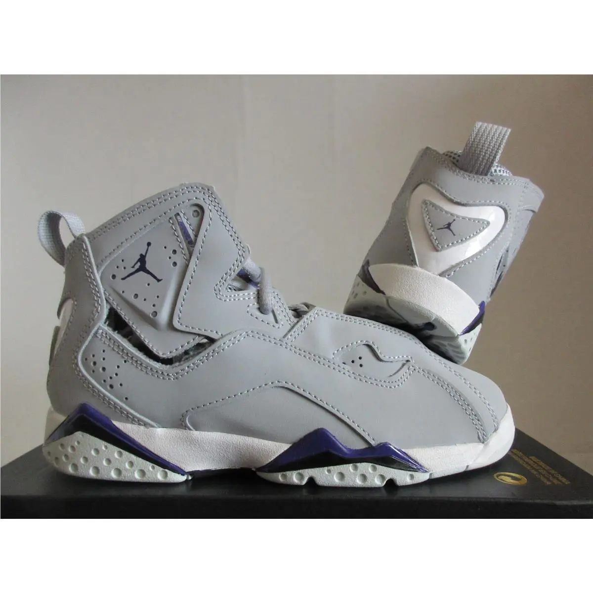 Nike shoes - Jordan True Flight - True Flight - Gray (UPC: 193152120365) 0