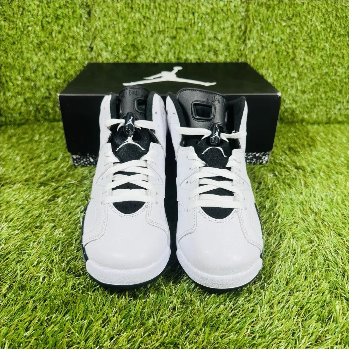 Nike shoes - Air Jordan 6 - Air - 384665-112 - White 1