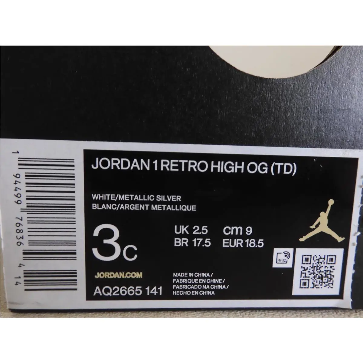 Nike shoes - Air Jordan 1 - Air - White (UPC: 194499768364) 3