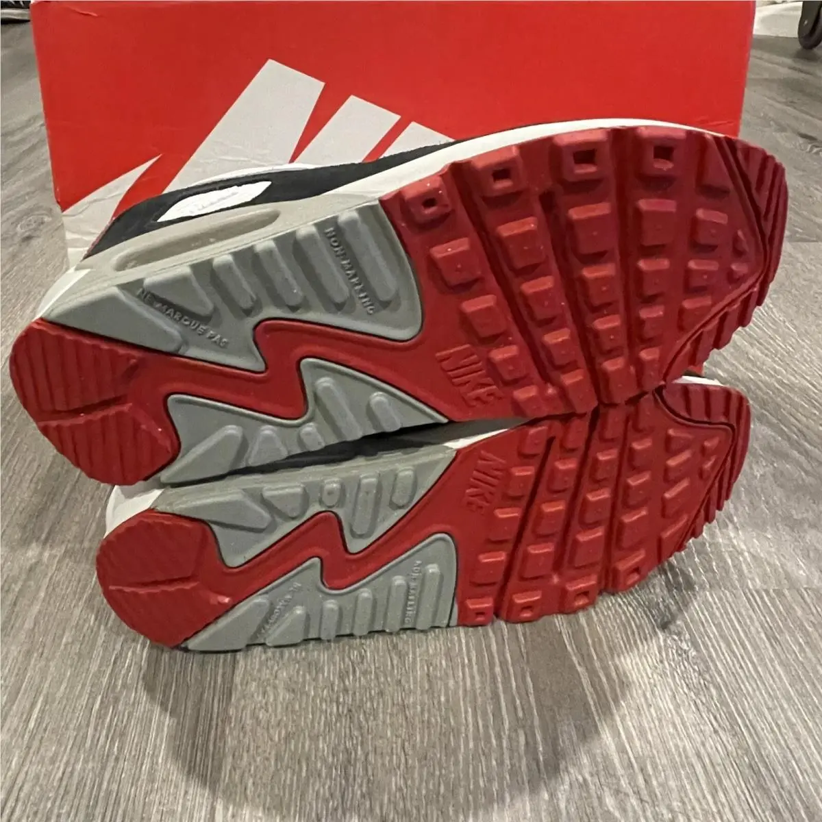 Nike shoes - Nike Air Max 90 - Air Max - White Red Black (UPC: 195870257941) 6