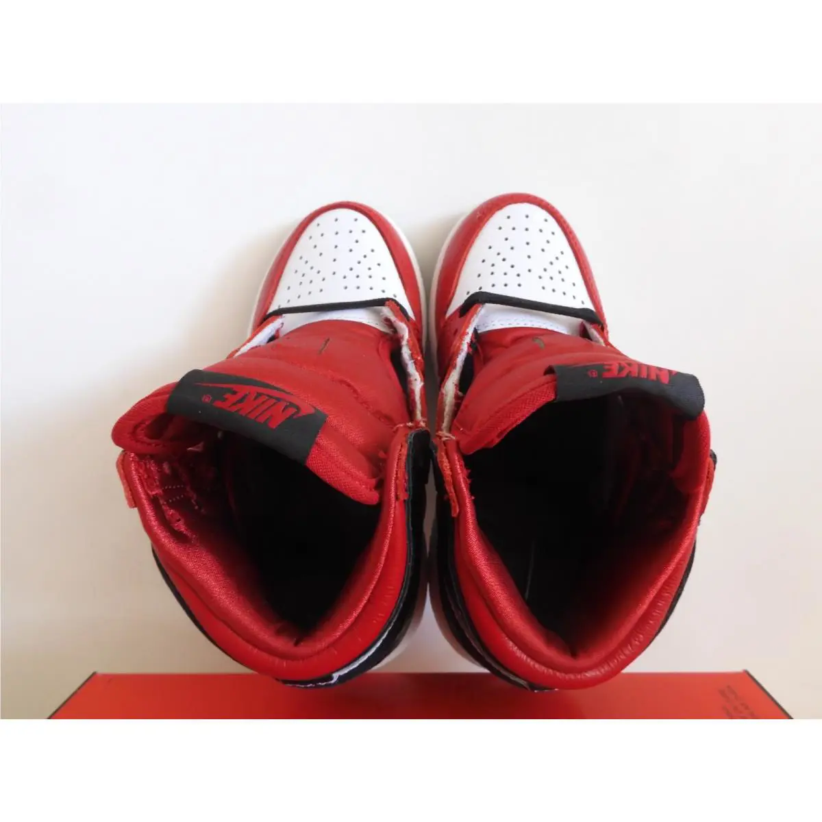 Nike shoes - Air Jordan 1 - Air - Red (UPC: 194493890009) 4