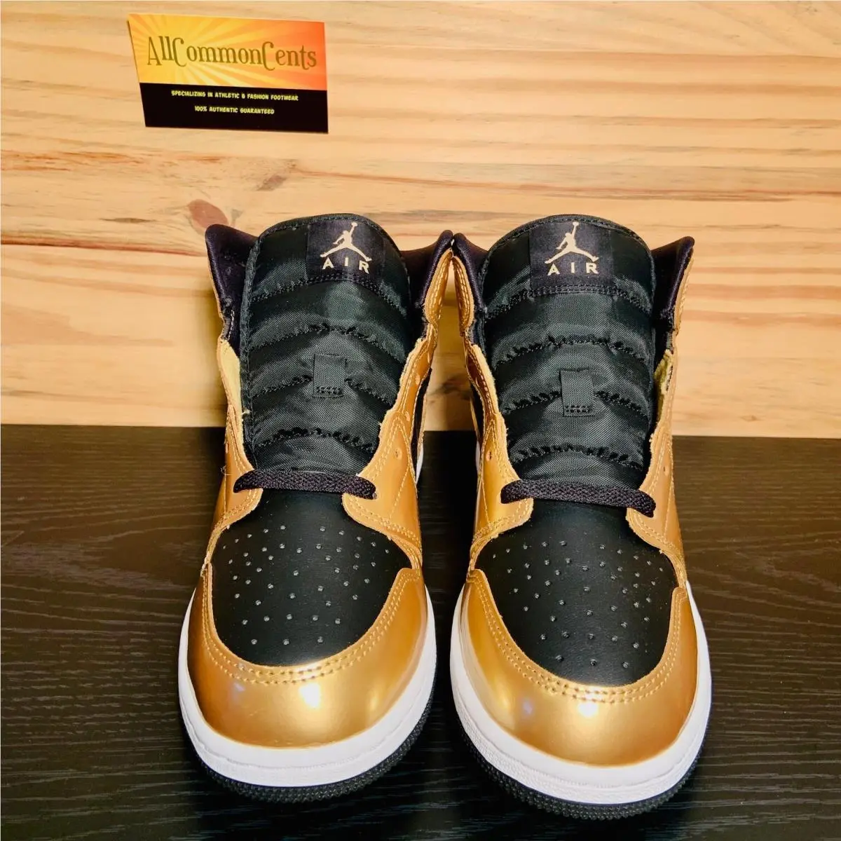 Nike shoes - Nike Air Jordan 1 - Air - Gold 4