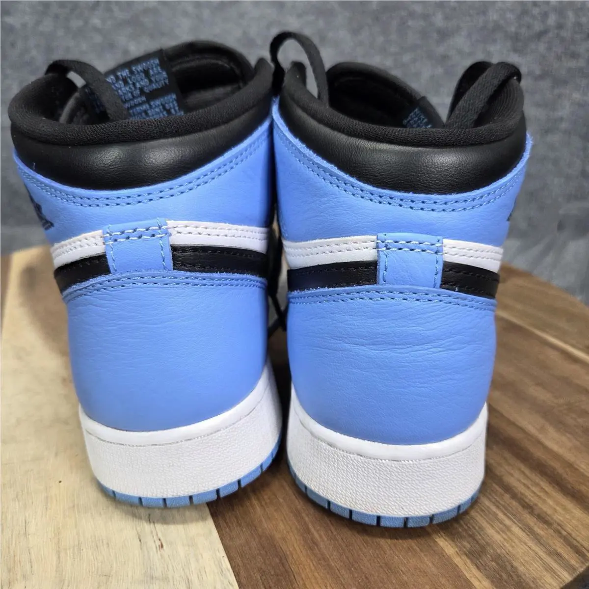 Nike shoes - Air Jordan 1 Retro High OG - Blue 5