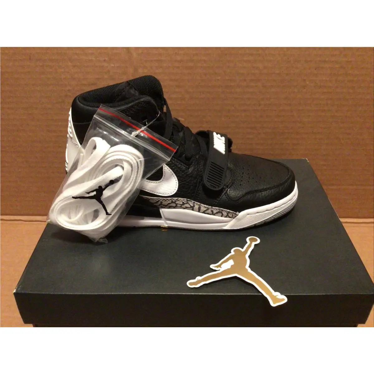 Nike shoes - Jordan Legacy 312 - Legacy - Black 5