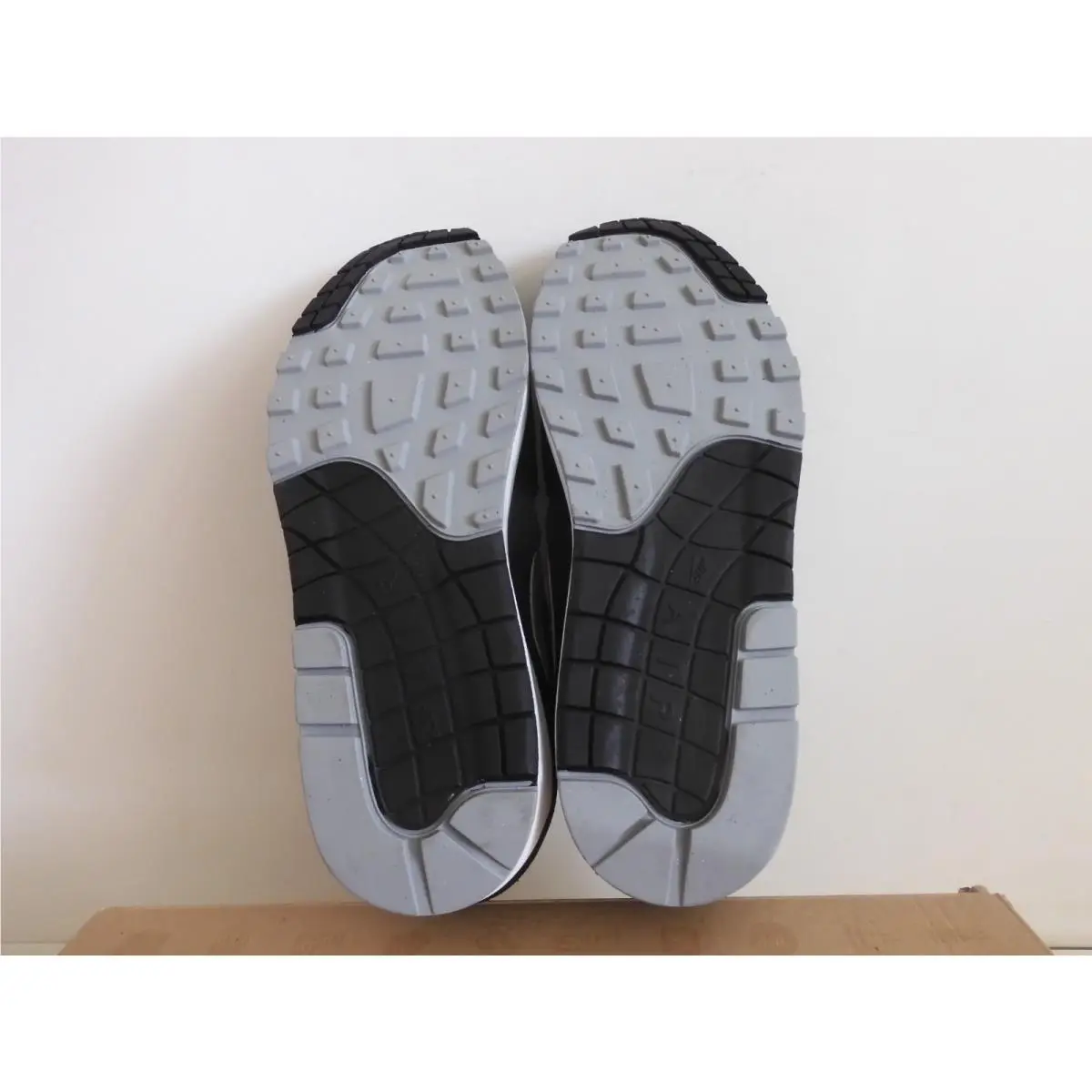 Nike shoes - Nike Air Max 1 - Air Max - 454746-002 - Black (UPC: 886736554358) 5