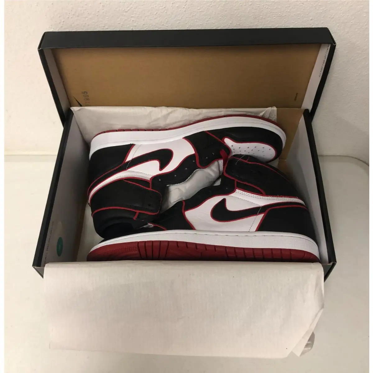 Nike shoes - Nike Air Jordan Retro 1 High OG - 555088-062 - Black/Gym Red-White (UPC: 193153867962) 5
