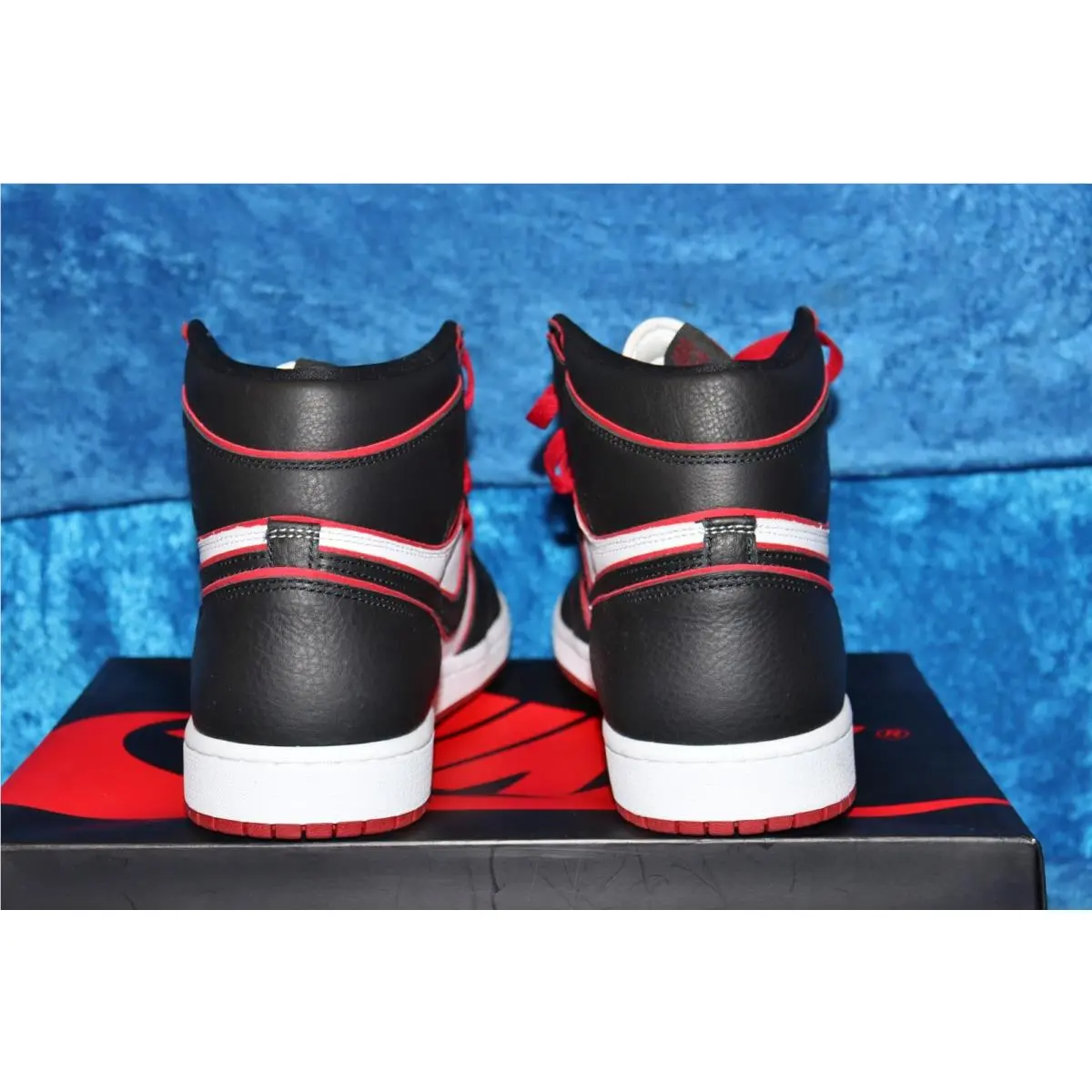 Nike shoes - Air Jordan 1 - Air - 555088-062 - Red 10