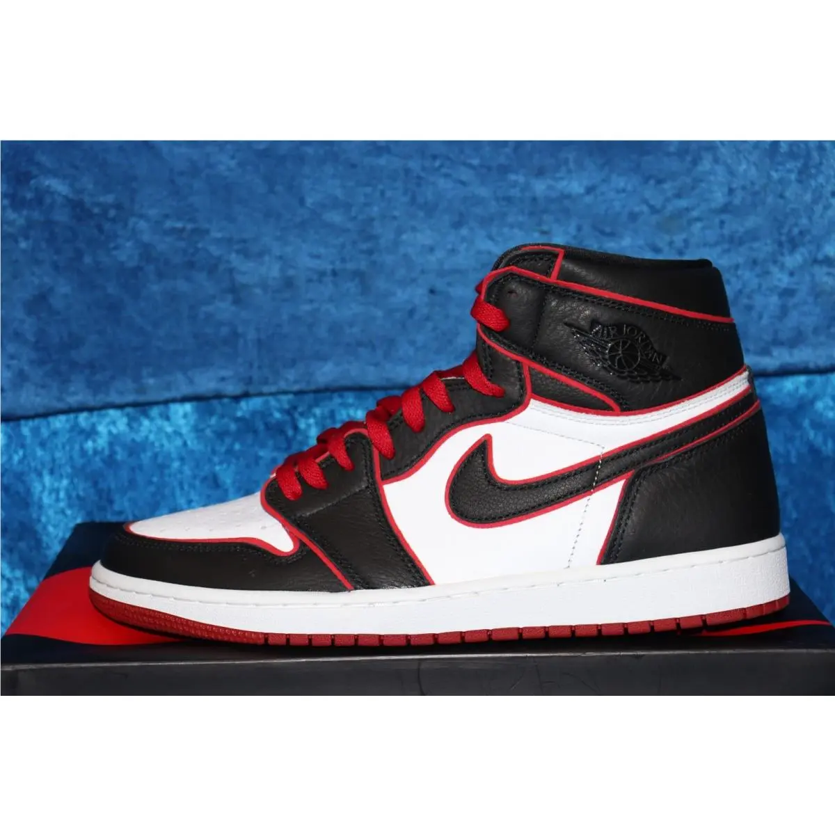 Nike shoes - Air Jordan 1 - Air - 555088-062 - Red 2