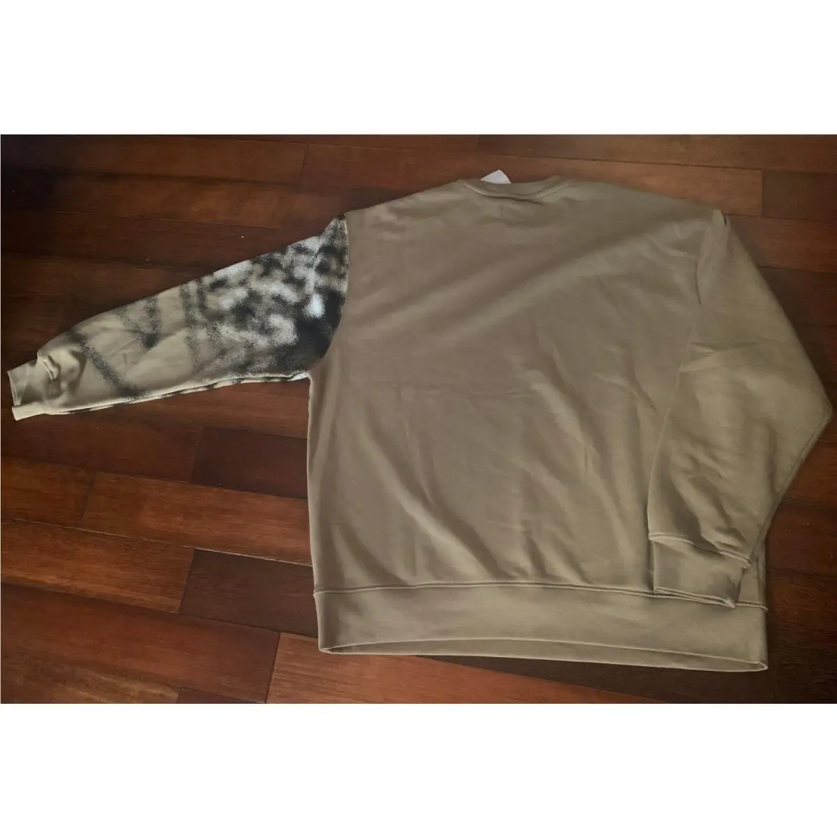 Nike clothing - Brown 2