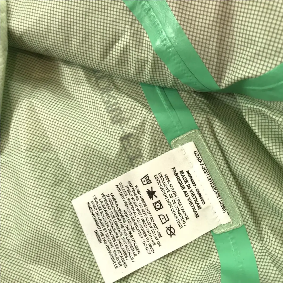Nike clothing - Nike ACG Trail Snacks Storm Fit Jacket - Green (UPC: 197593979001) 5