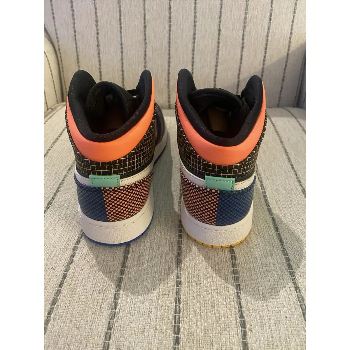 Nike shoes - Air Jordan 1 Mid - Air Mid - Multicolor 1