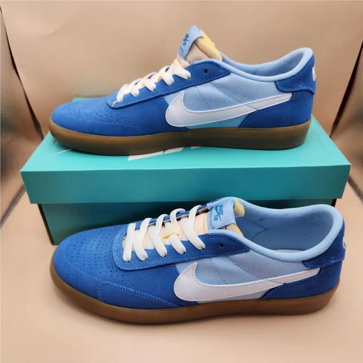 Nike SB Shoes Mens Size 10 Blue White Heritage Vulc Gum Suede Skate CD5010-401