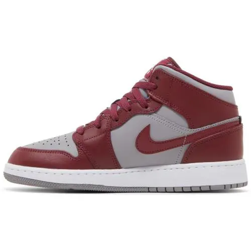 Nike shoes - Jordan 1 - Maroon 1