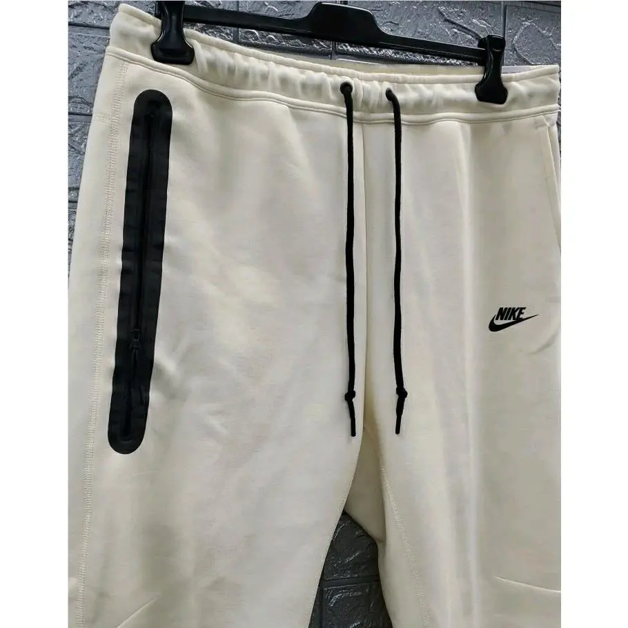 Nike clothing - Yellow 0