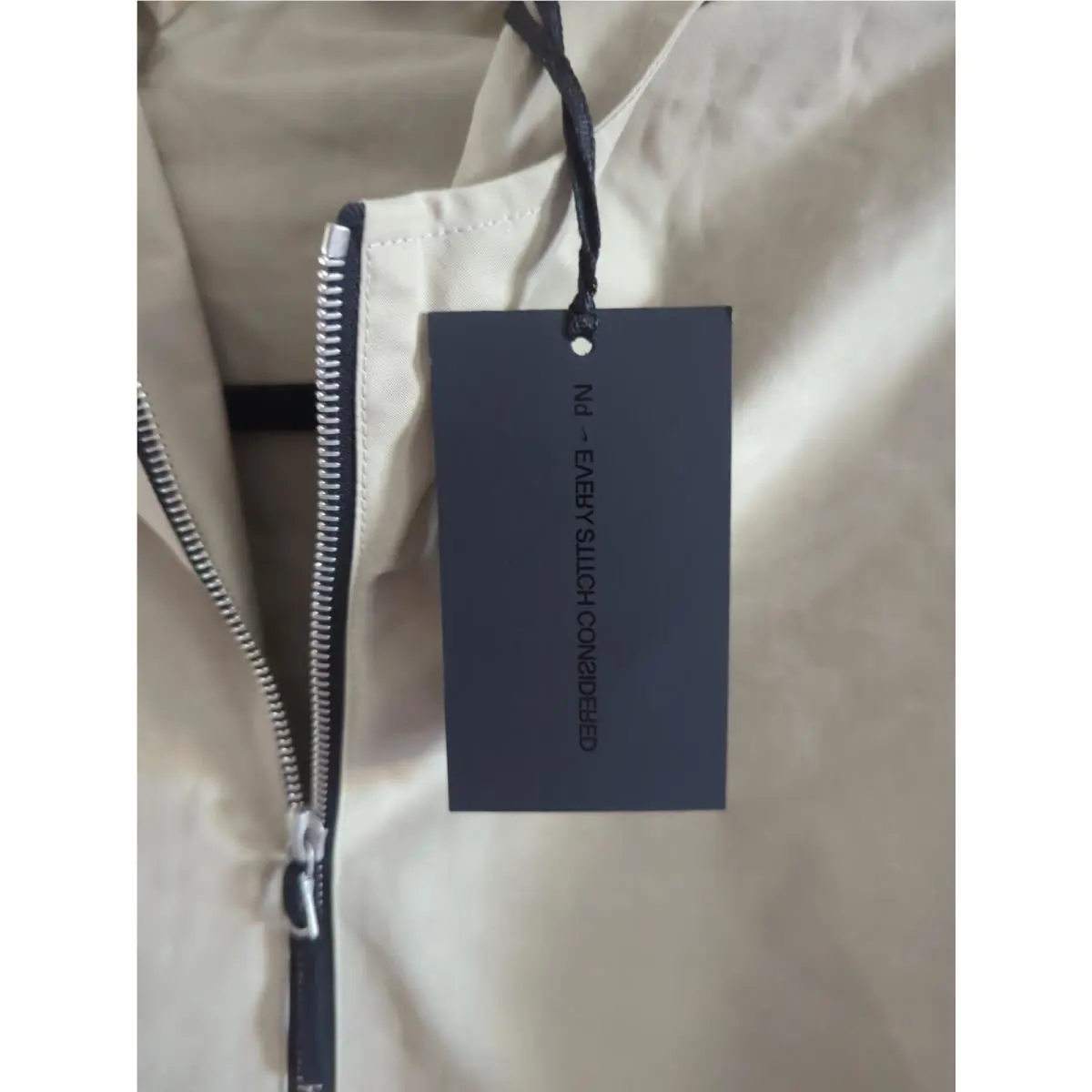 Nike clothing - Beige (UPC: 194499899822) 8