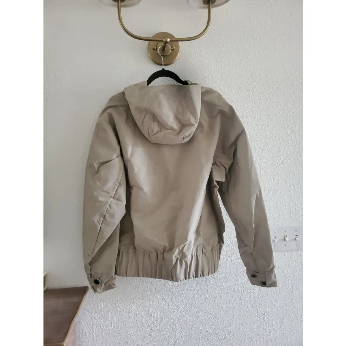 Nike clothing - Beige (UPC: 194499899822) 5