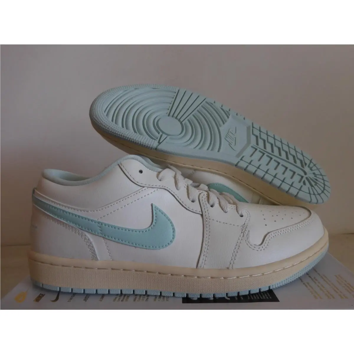 Nike Air Jordan 1 Low Sail-igloo Womens Sz 10 DC0774-134