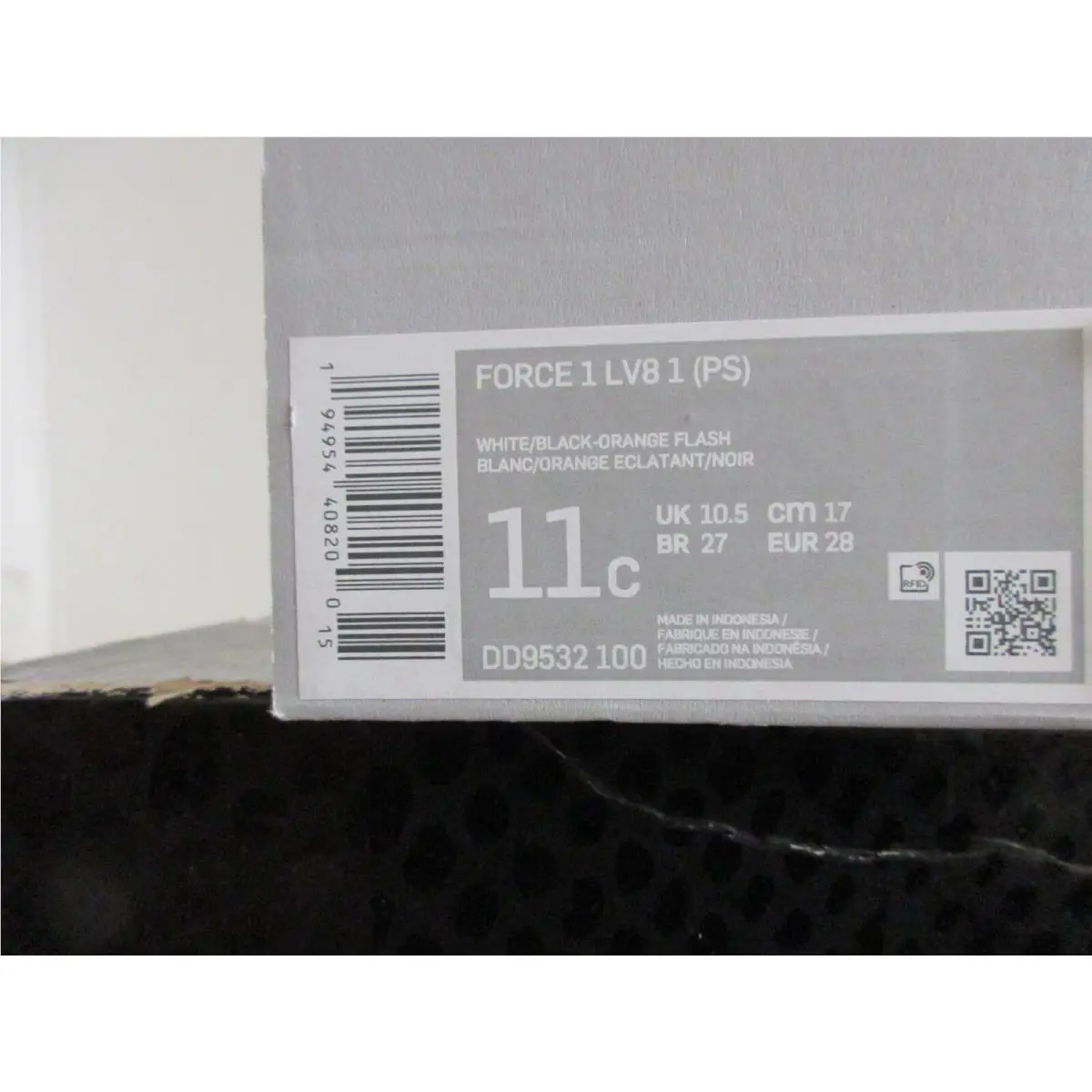 Nike shoes - Nike Air Force 1 `07 LV8 - White (UPC: 194954408200) 3