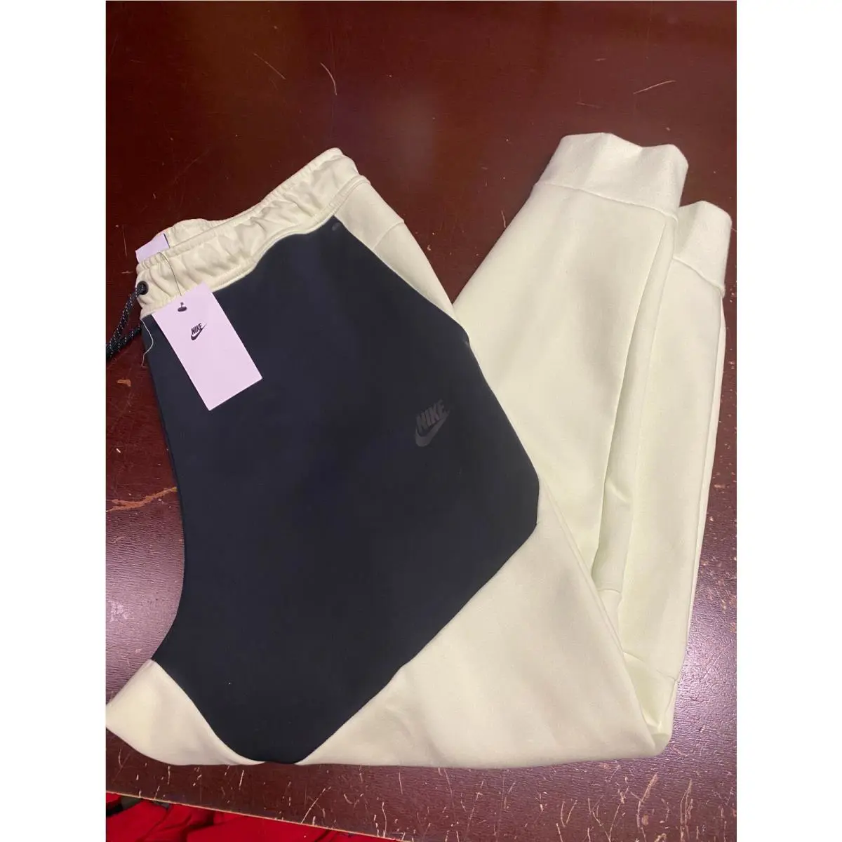 Nike clothing - Yellow, Black 0