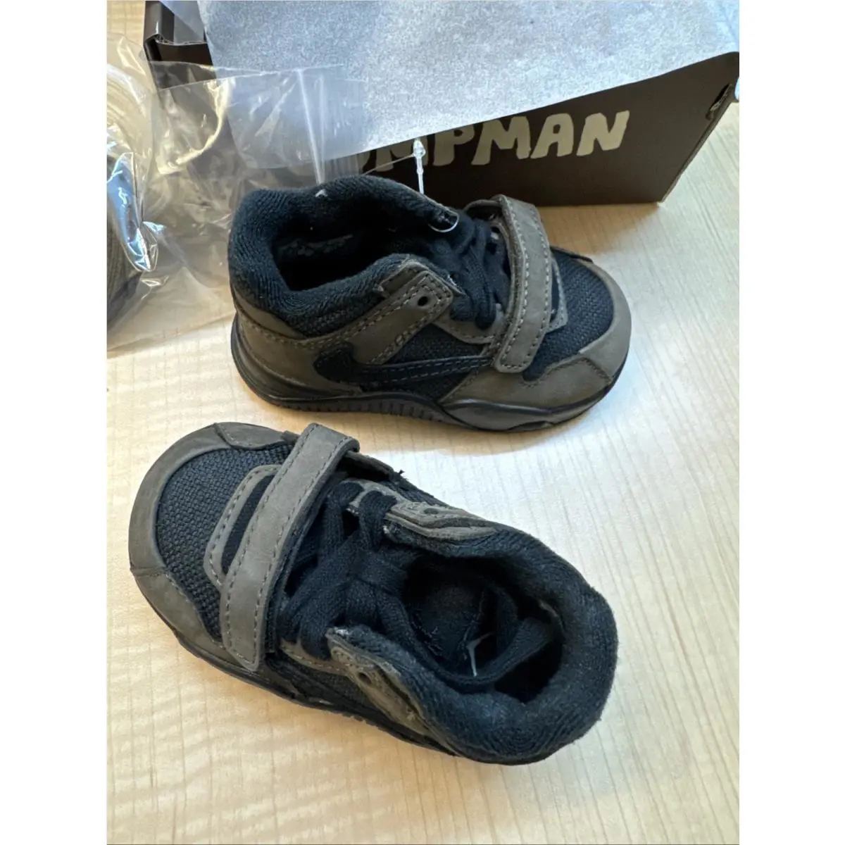 Nike shoes - Air Jordan 1 - Air - Brown 2