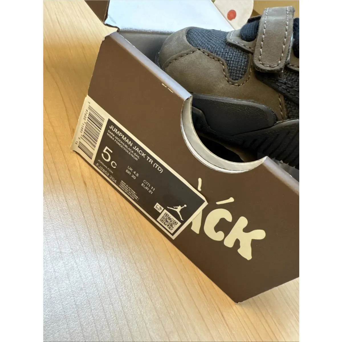 Nike shoes - Air Jordan 1 - Air - Brown 0