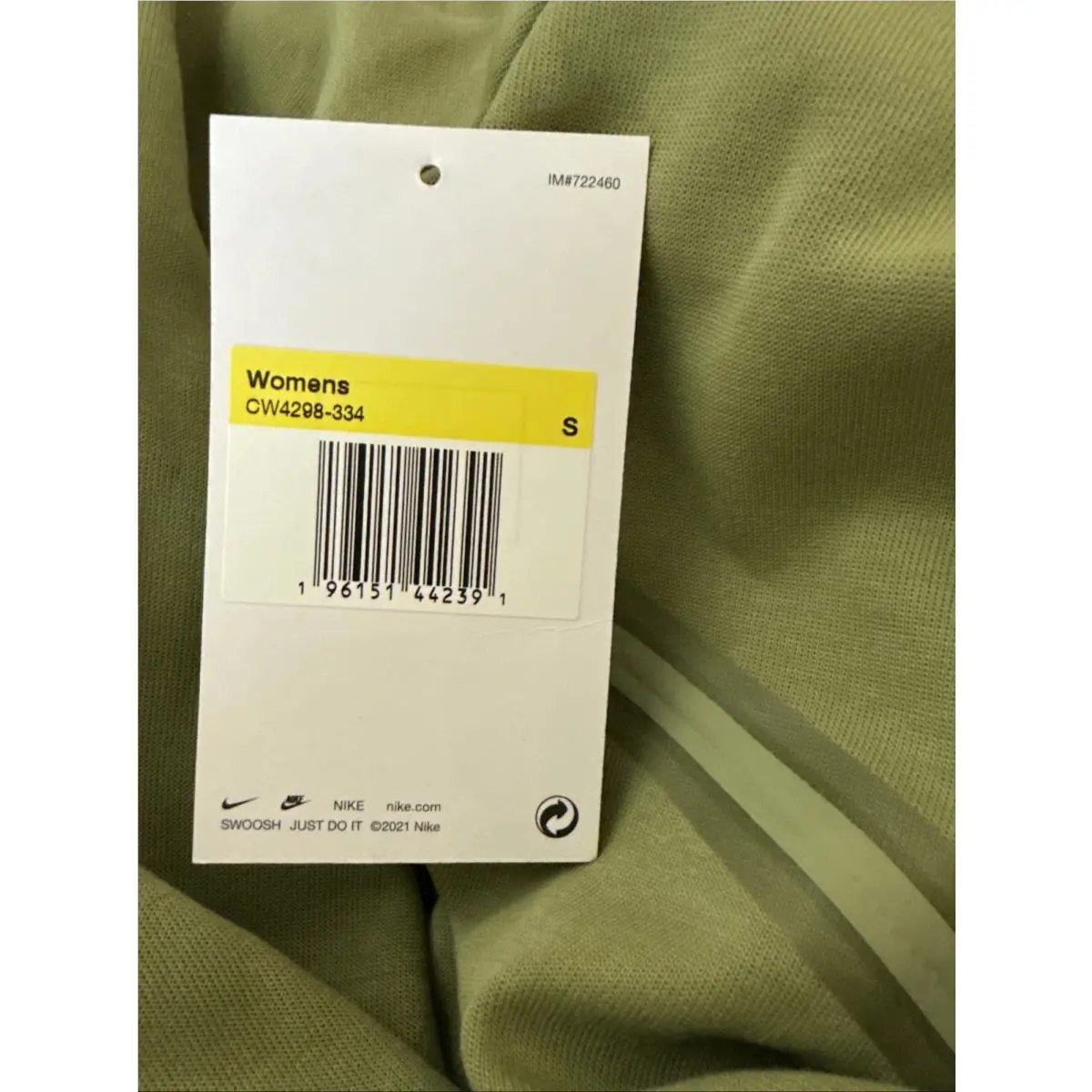 Nike clothing - Green (UPC: 0196151442391) 6