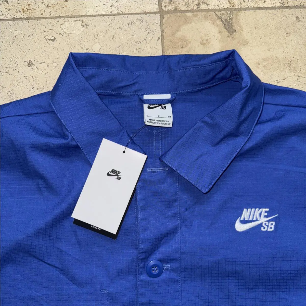Nike clothing - Blue (UPC: 197594586116) 5