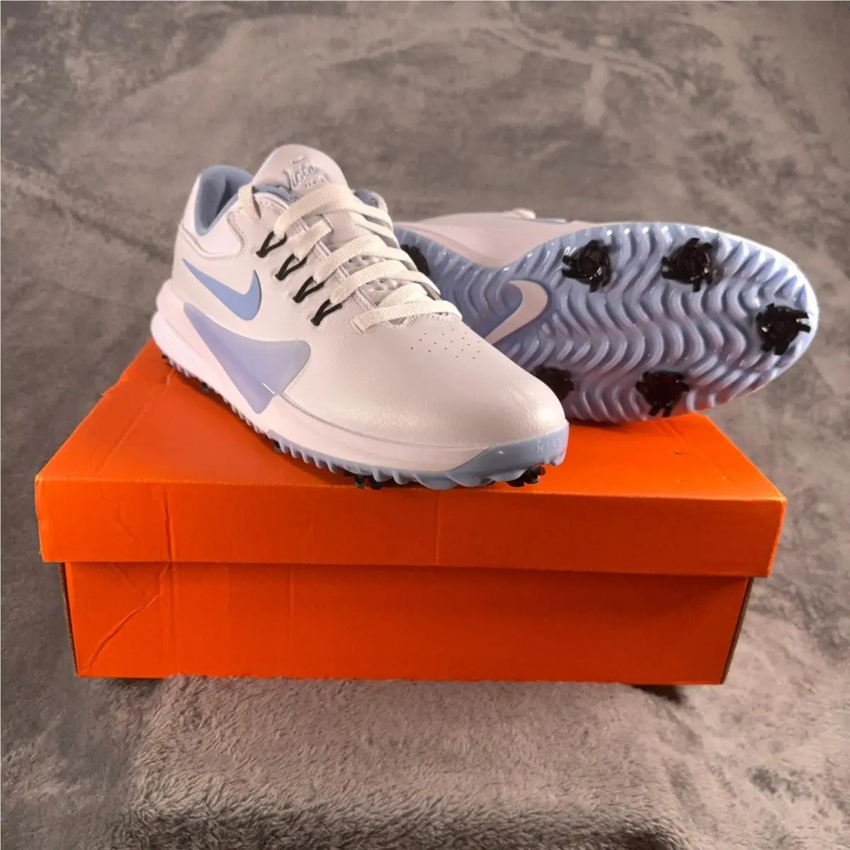 Nike shoes - Victory Pro 4 - Victory Pro - FZ7611-101 - White 3