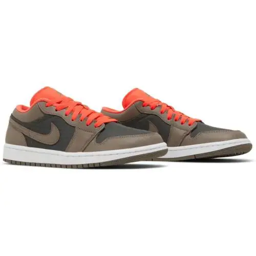 Nike shoes - Air Jordan 1 Low SE - Black 1