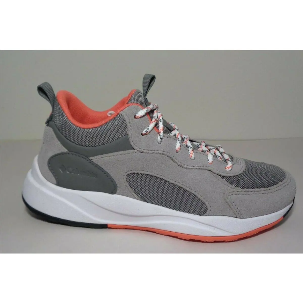 Columbia shoes - PIVOT MID WATERPROOF - PIVOT MID WATERPROOF - Gray (UPC: 193553682752) 0