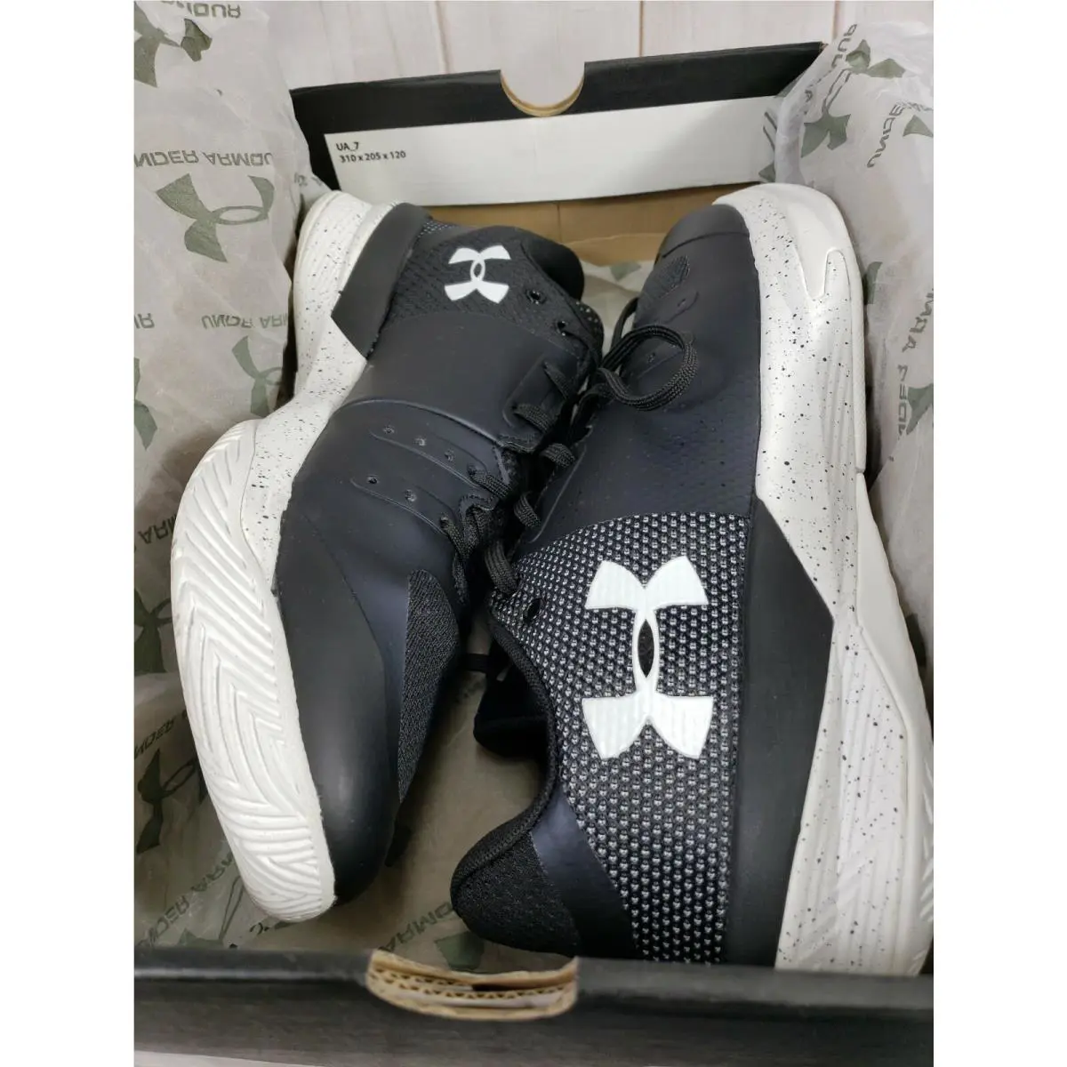 Under Armour shoes - 62789 - 62789 - Black/White (UPC: 190496328822) 4