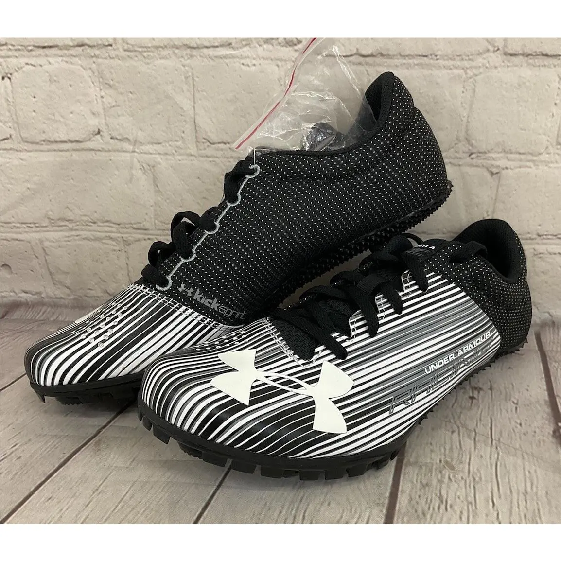 Under Armour shoes - Under Armour Kick Sprint - Kick Sprint - 1297114-100 - Black (UPC: 190085862102) 5