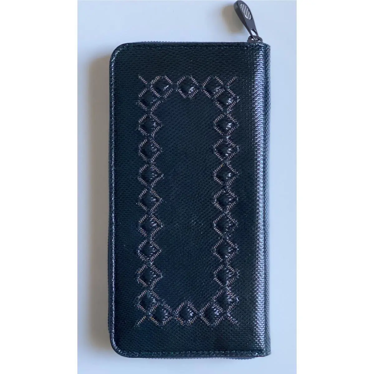 Bottega Veneta Zipper Karung Shiny Leather Brighton Black Wallet 547964