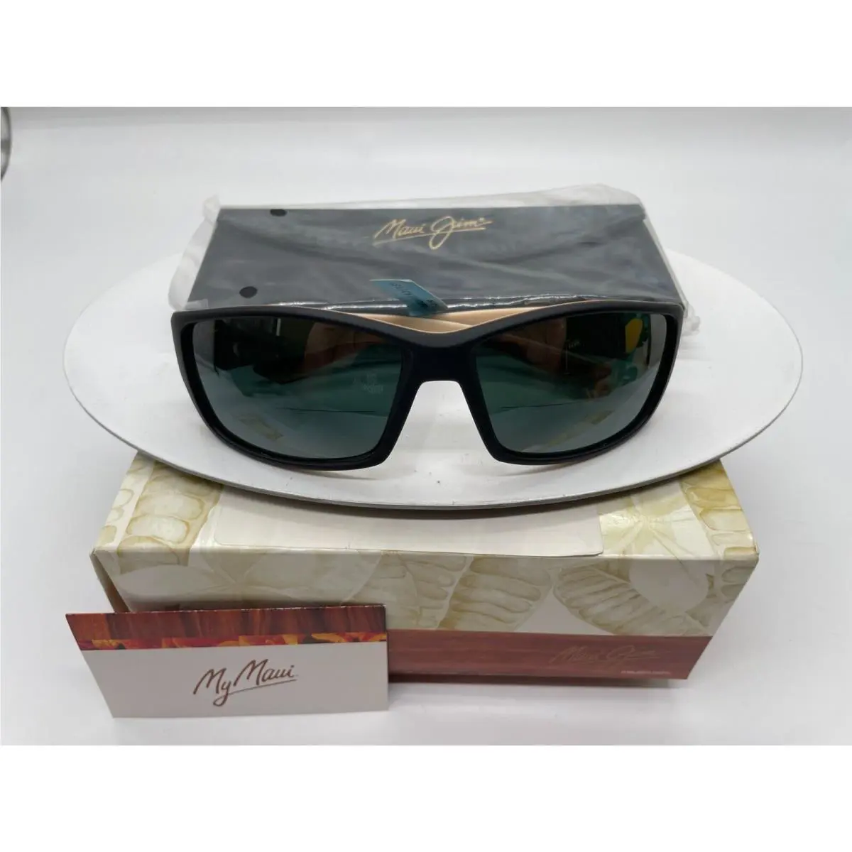 Maui Jim Local Line MJ810-25MC Matte Brown Sunglasses with Polarized +2.5 Lenses