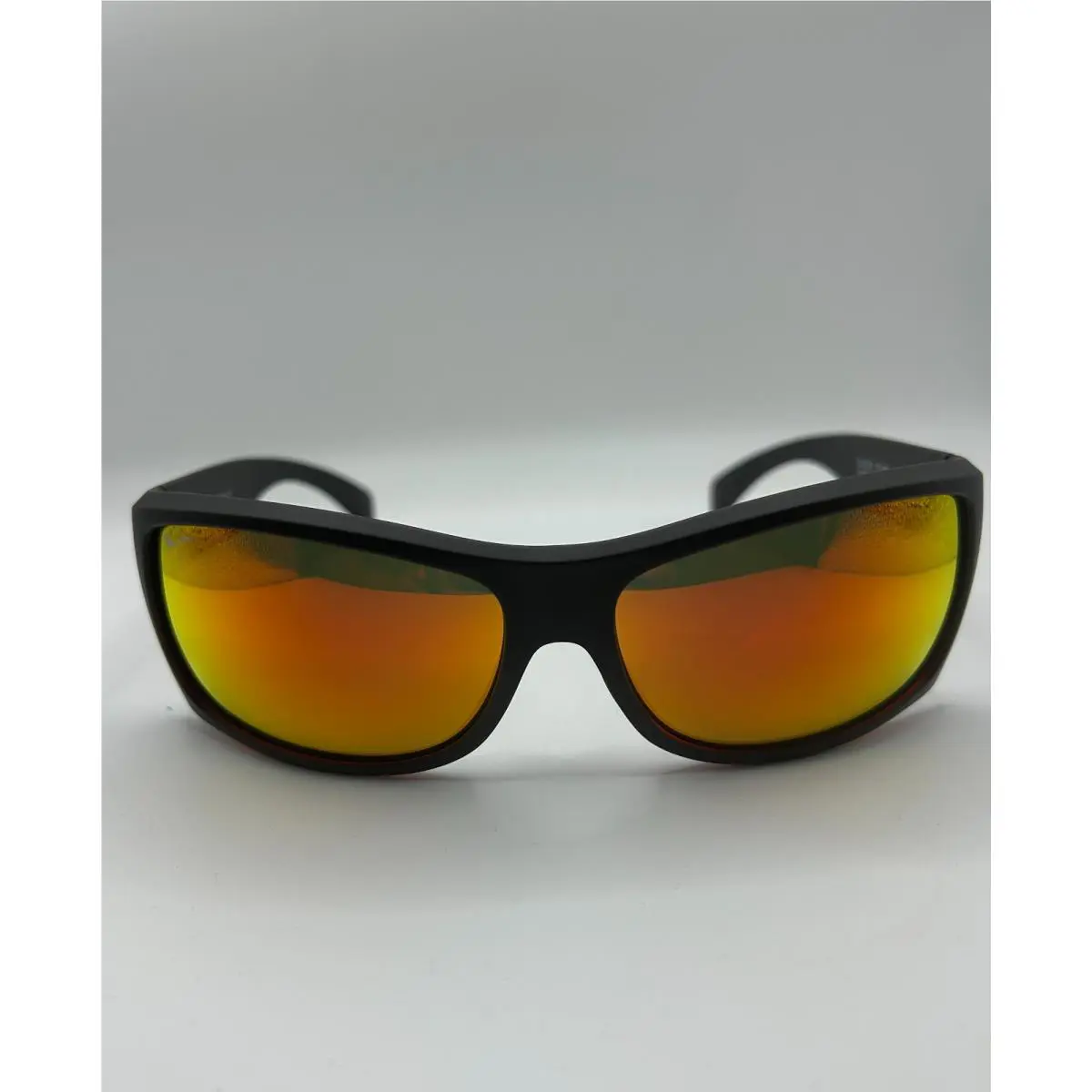 Maui Jim Unisex Equator Polarized Wrap Sunglasses Black W/red Interior RM848-04