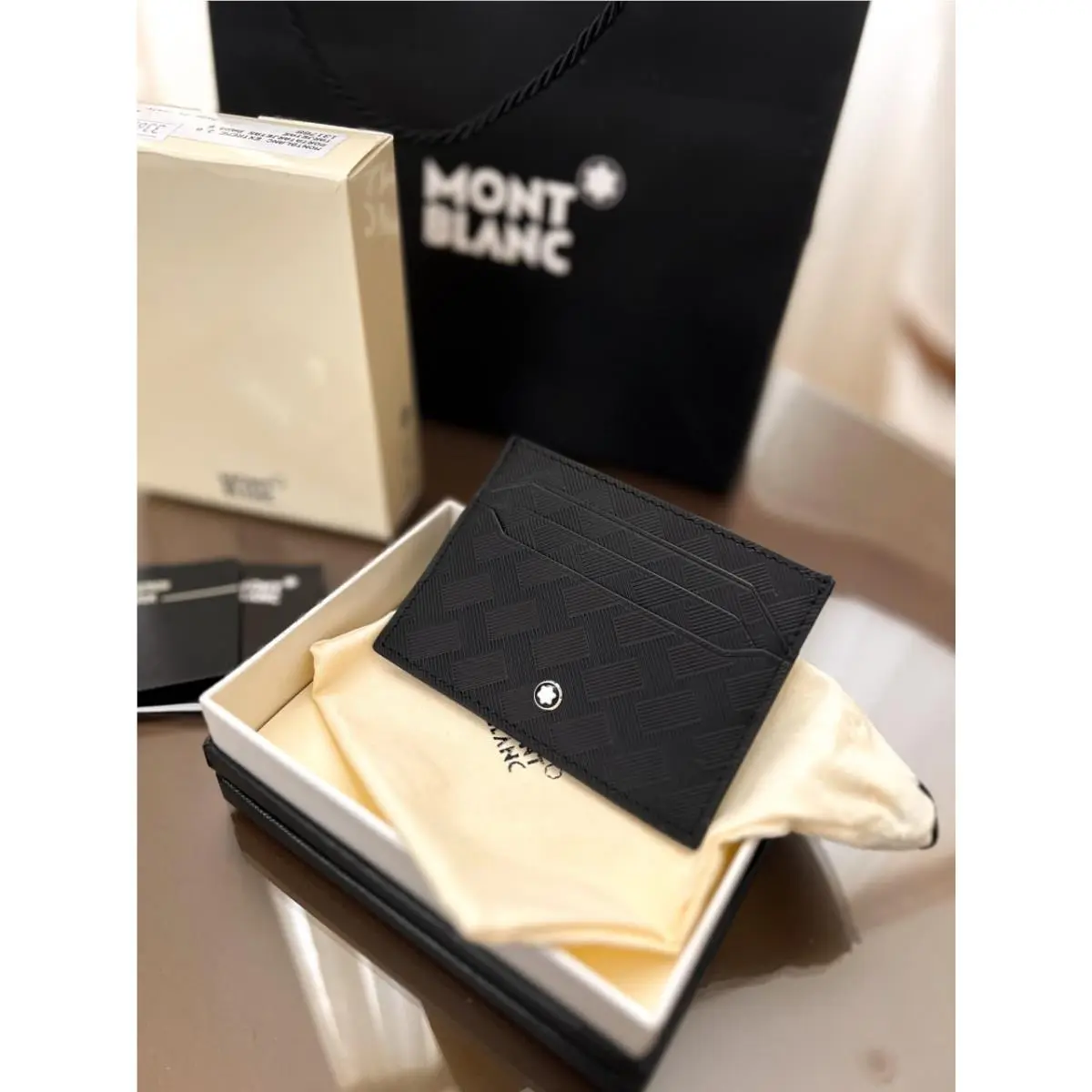 Montblanc Extreme 3.0 Black Leather 6CC Card Holder Wallet in Gift Box