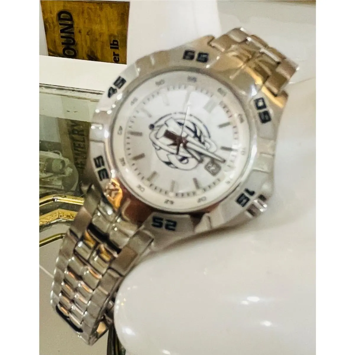 Fossil Ncaa Celebrating 75 Years March Madness with Date Silver Tone Watch