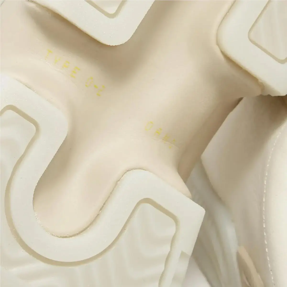 Adidas shoes - Type O2 - Type - FV7116 - Owhite,Supcol,Coryel 2