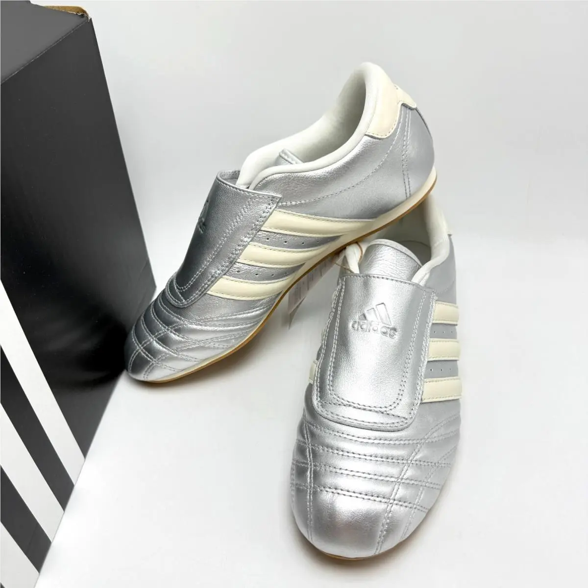 Adidas shoes - adidas Taekwondo - Taekwondo - JS4023 - Silver Metallic/Off White/Gum 11