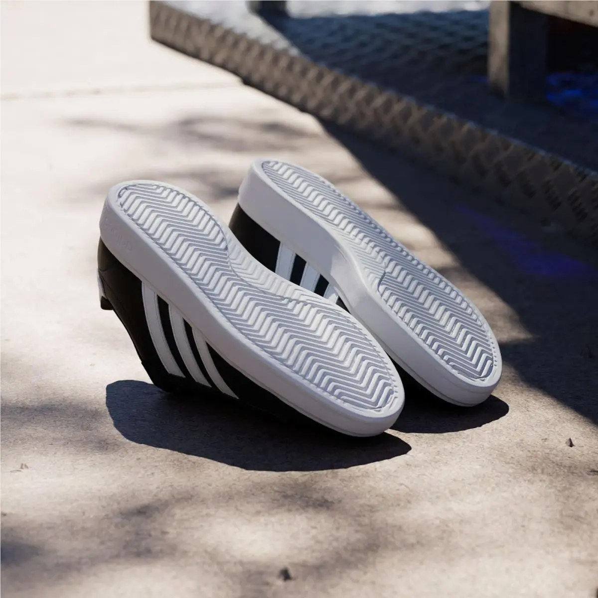 Adidas shoes - Core Black/ FTWR White/Core Black 4