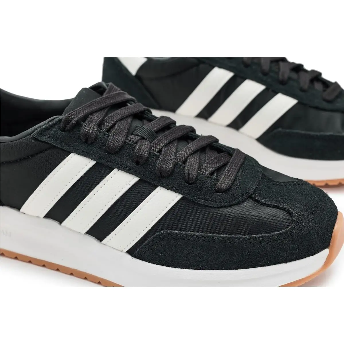 Adidas shoes - White/Black/Grey 18