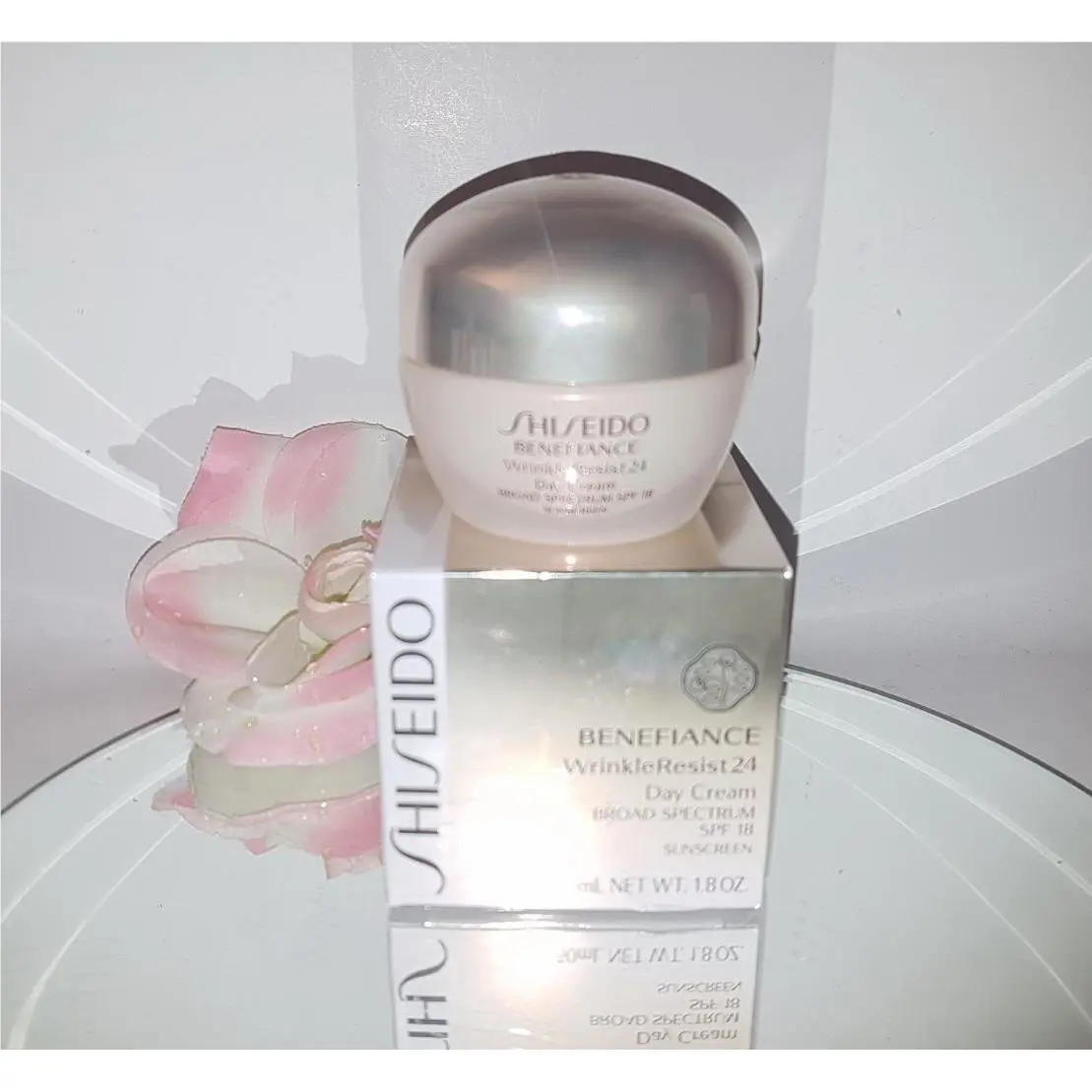 Shiseido Benefiance WrinkleResist24 Day Cream Spf 18 Sunscreen 50ml 1.8oz 1.7oz