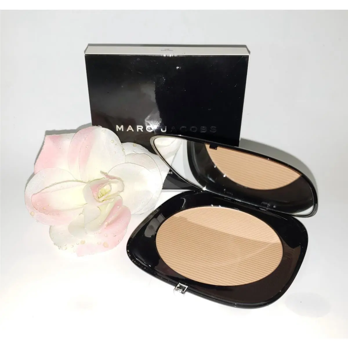 Marc Jacobs Beauty O Mega Bronze Perfect Tan Matte Bronzer 102 Tantric 25g 0.8oz