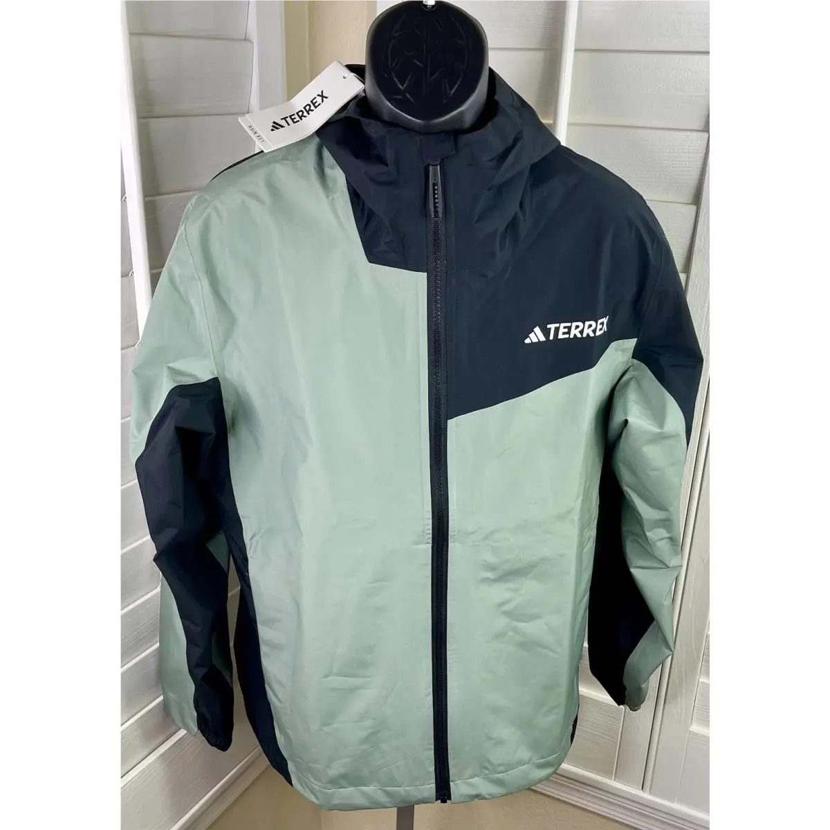 Adidas Terrex Multi 2.5L Rain.rdy Hiking Jacket Green IP1510 Womens Size XL